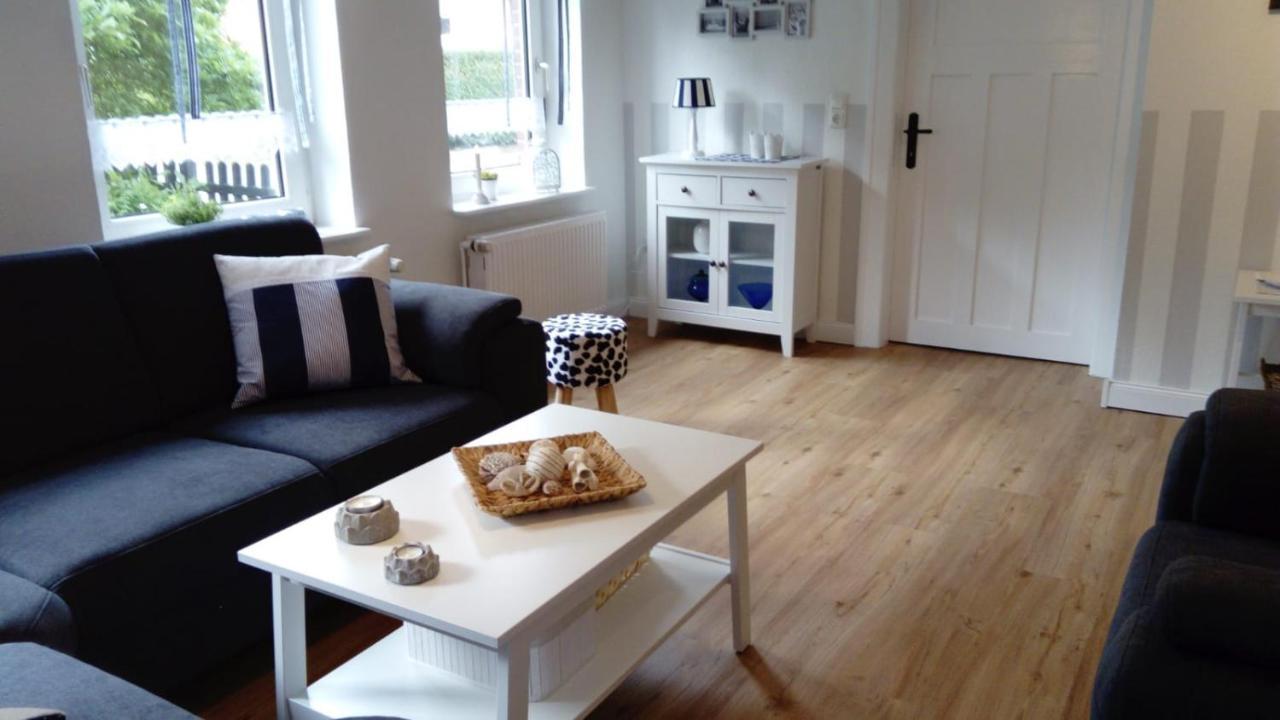Ferienwohnung Alte Schmiede Schillig Exterior photo